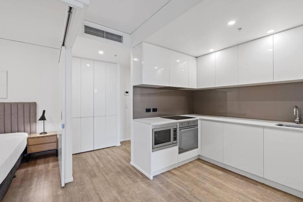 Lovely 2- Bedroom Rental Unit With Free Parking Бризбейн Екстериор снимка